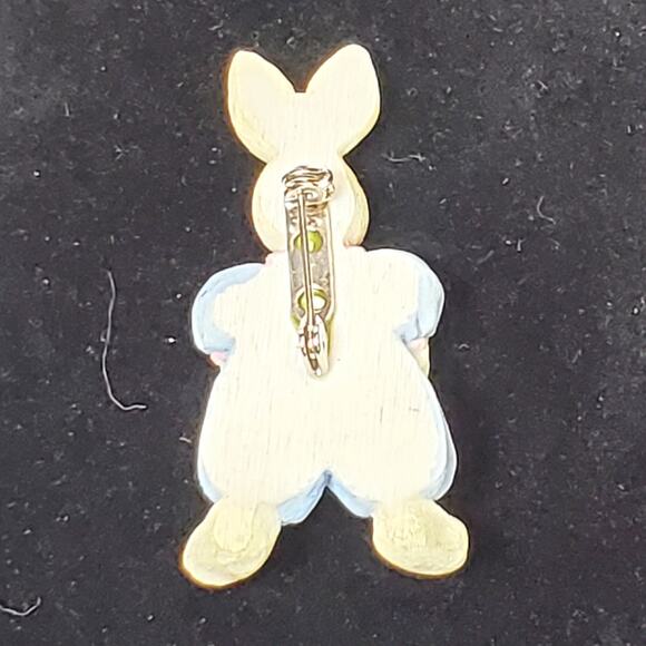 Rabbit Brooch Pin 2" Cute Bunny Flowers Bouquet Easter Vtg - Picture 3 of 4